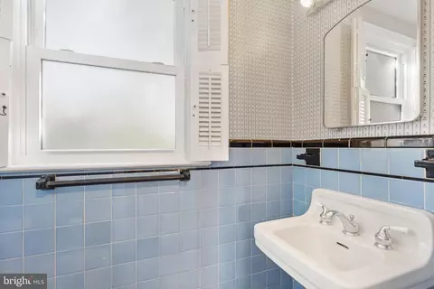 1707 White Oak Dr, Silver Spring, MD 20910 photo 18