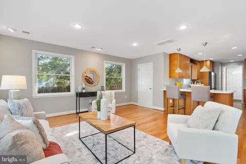 1707 White Oak Dr, Silver Spring, MD 20910 photo 6