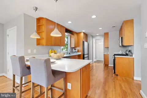 1707 White Oak Dr, Silver Spring, MD 20910 photo 8
