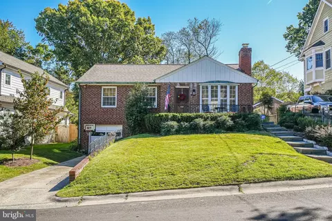 406 Penwood Rd, Silver Spring, MD 20901