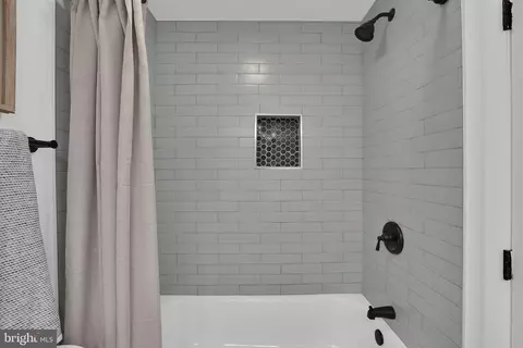 802 Hillsboro Dr, Silver Spring, MD 20902 photo 55