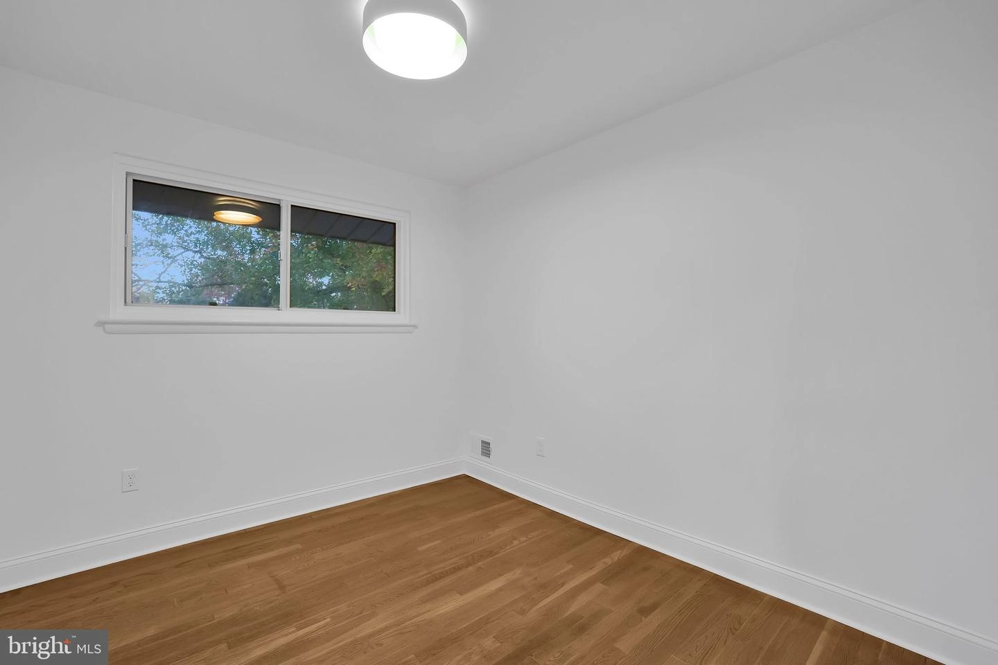 802 Hillsboro Dr, Silver Spring, MD 20902 photo 53