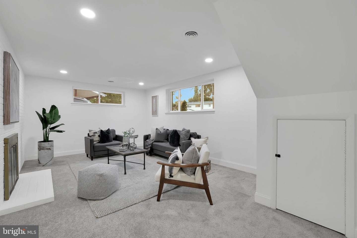 802 Hillsboro Dr, Silver Spring, MD 20902 photo 17