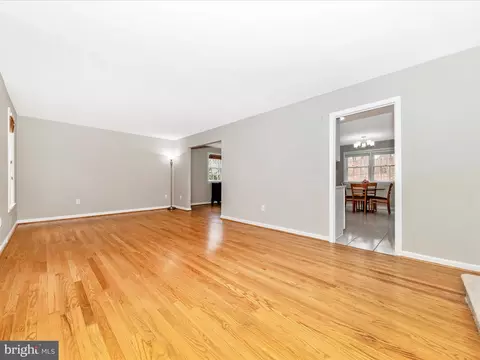 Living - 13816 N Gate Dr, Silver Spring, MD 20906 photo 2 of 8