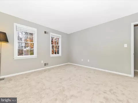 Bedroom - 13816 N Gate Dr, Silver Spring, MD 20906 photo 8 of 10