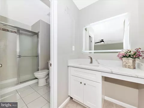 Bath - 13816 N Gate Dr, Silver Spring, MD 20906 photo 2 of 4