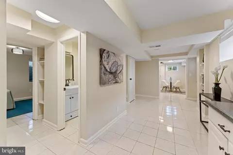 Entry Way - 618 Potomac Ave, Silver Spring, MD 20910 photo 12 of 12