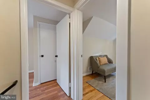 Entry Way - 618 Potomac Ave, Silver Spring, MD 20910 photo 7 of 12
