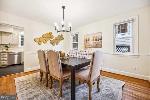 Dining - 1502 Live Oak Dr, Silver Spring, MD 20910 photo 2 of 3