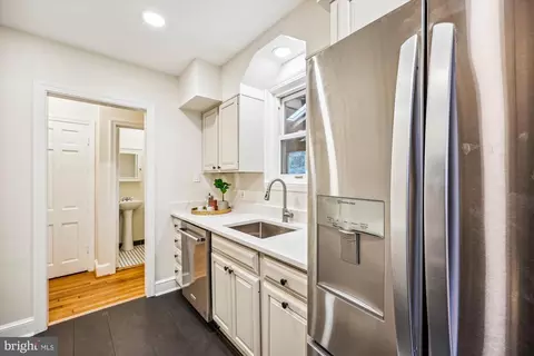 Kitchen - 1502 Live Oak Dr, Silver Spring, MD 20910 photo 3 of 4
