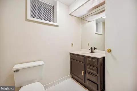 Bath - 1502 Live Oak Dr, Silver Spring, MD 20910 photo 4 of 4