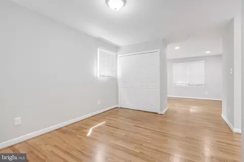 Bedroom - 11501 Regency Dr, Potomac, MD 20854 photo 4 of 5