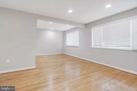Living - 11501 Regency Dr, Potomac, MD 20854 photo 4 of 8