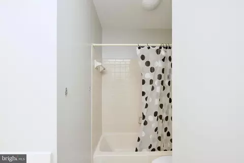 Bath - 11324 Baritone Ct, Silver Spring, MD 20901 photo 5 of 5