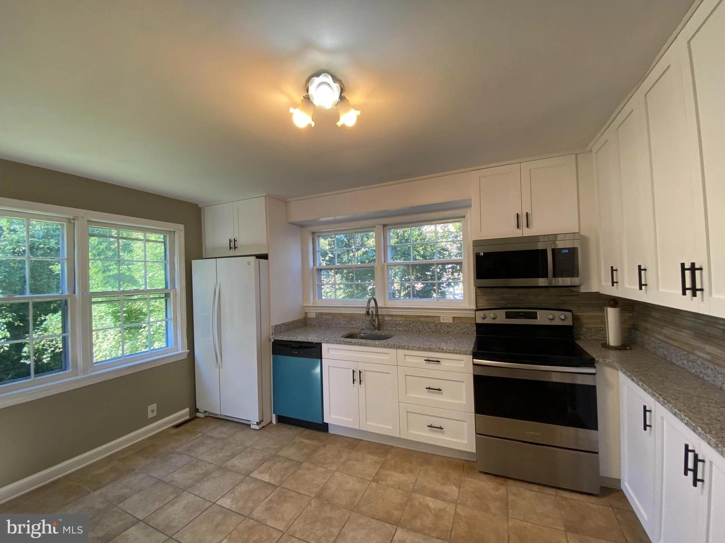 443 University Blvd E, Silver Spring, MD 20901 photo 2