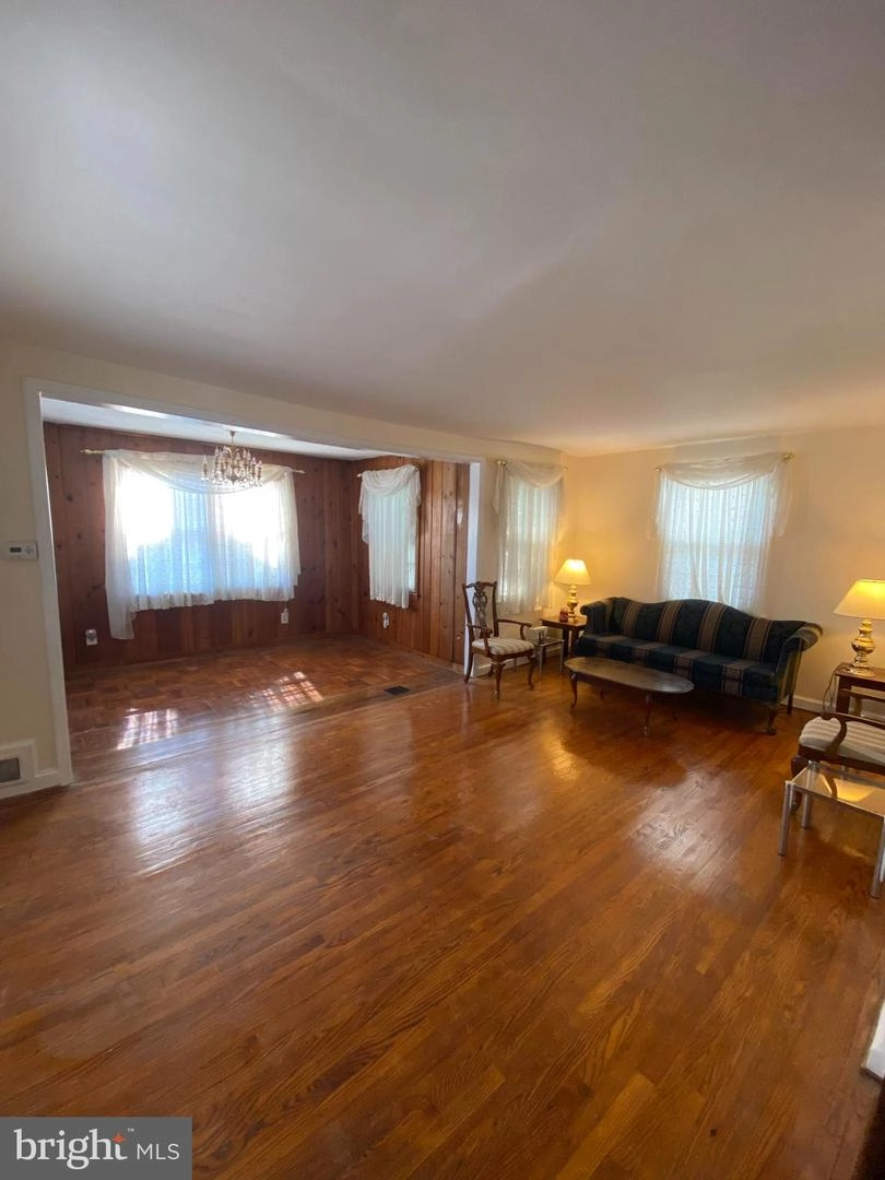 443 University Blvd E, Silver Spring, MD 20901 photo 5