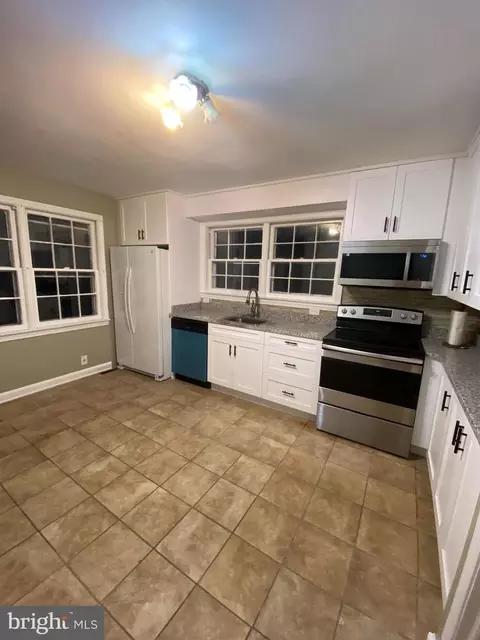443 University Blvd E, Silver Spring, MD 20901 photo 3