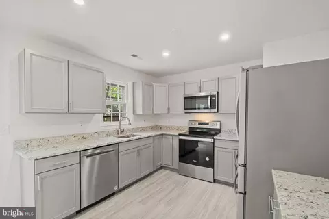 Entry Way - 13031 Brahms Ter, Silver Spring, MD 20904 photo 3 of 6