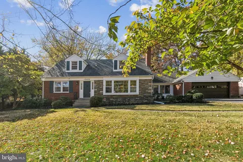 Exterior - 10404 Naglee Rd, Silver Spring, MD 20903 photo 2 of 6