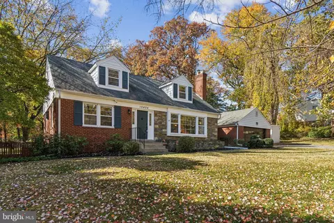 Exterior - 10404 Naglee Rd, Silver Spring, MD 20903 photo 3 of 6