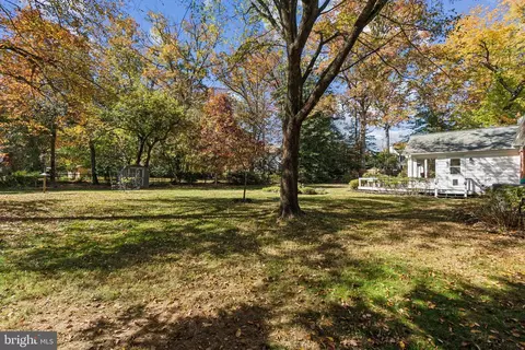 Exterior - 10404 Naglee Rd, Silver Spring, MD 20903 photo 5 of 6
