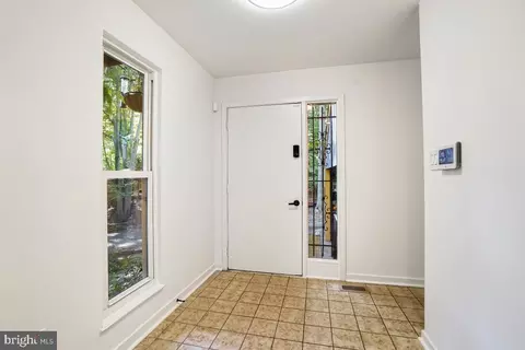 Entry Way - 302 Mississippi Ave, Silver Spring, MD 20910 photo 2 of 4