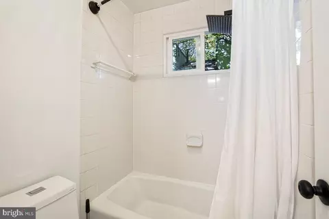 Bath - 302 Mississippi Ave, Silver Spring, MD 20910 photo 4 of 5