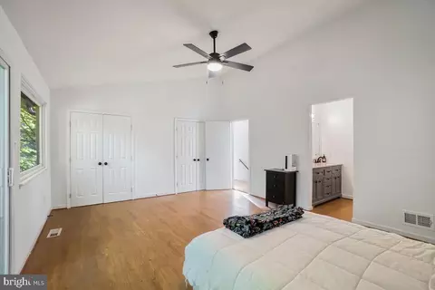Bedroom - 302 Mississippi Ave, Silver Spring, MD 20910 photo 4 of 5