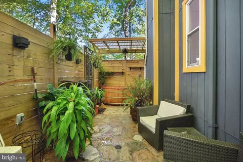 Exterior - 302 Mississippi Ave, Silver Spring, MD 20910 photo 4 of 9