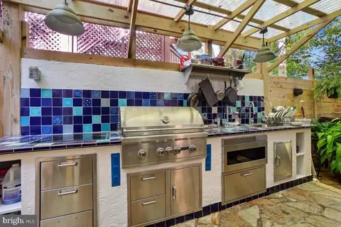 Kitchen - 302 Mississippi Ave, Silver Spring, MD 20910 photo 2 of 2