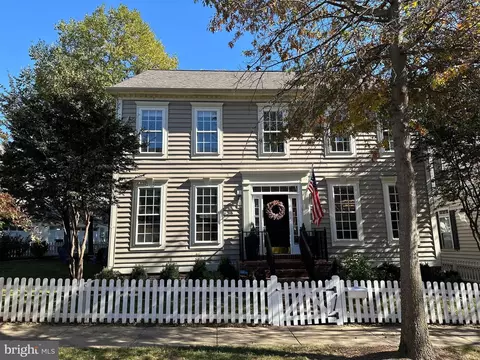 432 Clayhall St, Gaithersburg, MD 20878