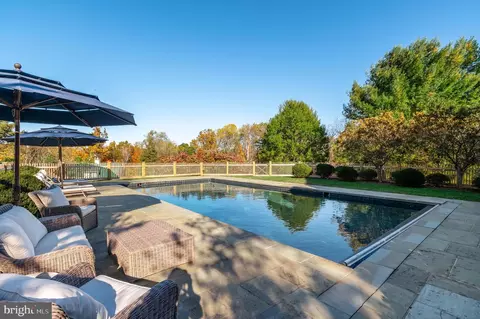 Exterior - 12815 River Rd, Potomac, MD 20854 photo 14 of 26