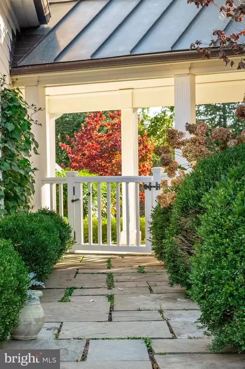 Exterior - 12815 River Rd, Potomac, MD 20854 photo 11 of 26