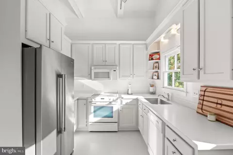 Kitchen - 12815 River Rd, Potomac, MD 20854 photo 5 of 5