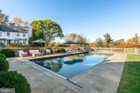 Exterior - 12815 River Rd, Potomac, MD 20854 photo 16 of 26