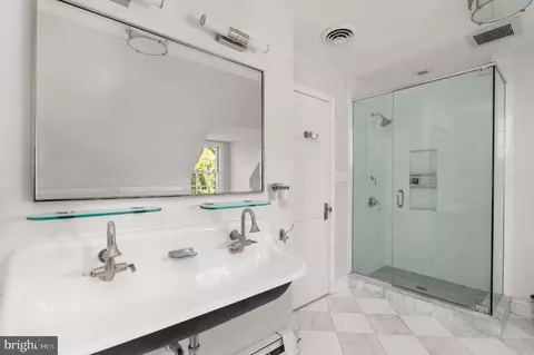Bath - 12815 River Rd, Potomac, MD 20854 photo 6 of 8