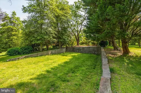 Exterior - 12815 River Rd, Potomac, MD 20854 photo 25 of 26