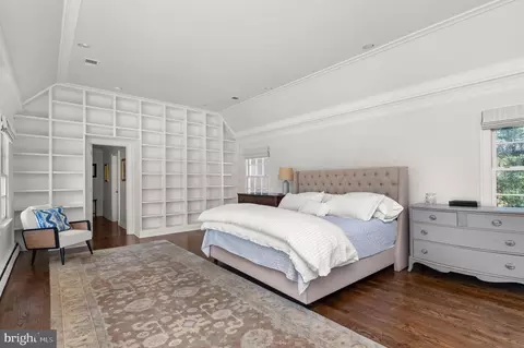 Bedroom - 12815 River Rd, Potomac, MD 20854 photo 3 of 6