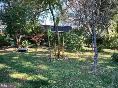 Exterior - 12117 Foley St, Silver Spring, MD 20902 photo 5 of 6