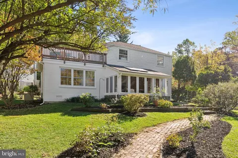 401 E Melbourne Ave, Silver Spring, MD 20901