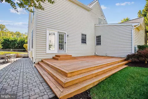 Exterior - 18307 Crestmount Rd, Boyds, MD 20841 photo 7 of 9