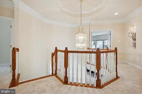 Entry Way - 18307 Crestmount Rd, Boyds, MD 20841 photo 6 of 8