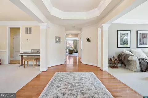 Entry Way - 18307 Crestmount Rd, Boyds, MD 20841 photo 2 of 8