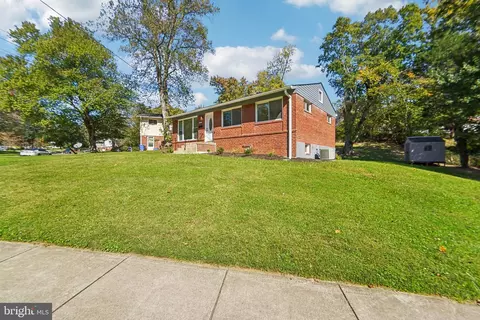 4122 Highview Dr, Silver Spring, MD 20906