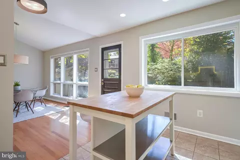228 Thistle Dr, Silver Spring, MD 20901 photo 11