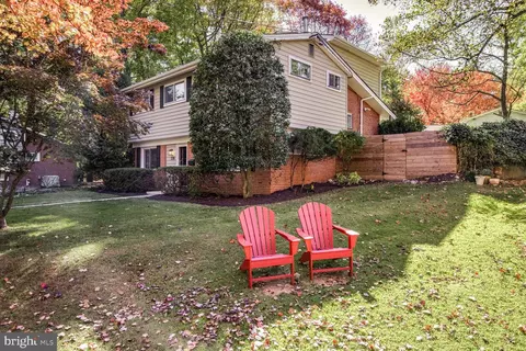 228 Thistle Dr, Silver Spring, MD 20901 photo 2