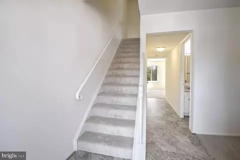 Entry Way - 15006 Haslemere Ct #265-D, Silver Spring, MD 20906 photo 2 of 4