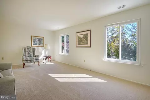 Living - 15006 Haslemere Ct #265-D, Silver Spring, MD 20906 photo 1 of 4