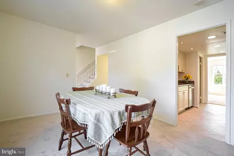 Dining - 15006 Haslemere Ct #265-D, Silver Spring, MD 20906 photo 2 of 3