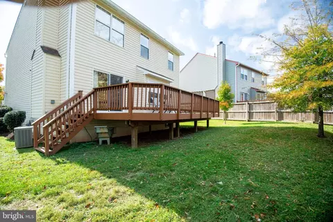 Exterior - 10906 Henlopen Ct, Silver Spring, MD 20902 photo 10 of 13
